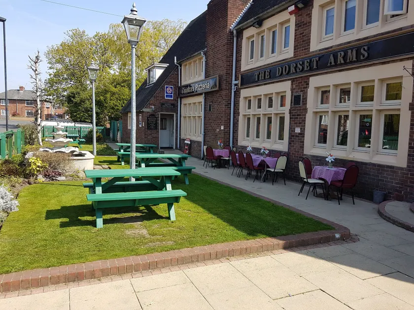 DORSET ARMS HOTEL - Image 1