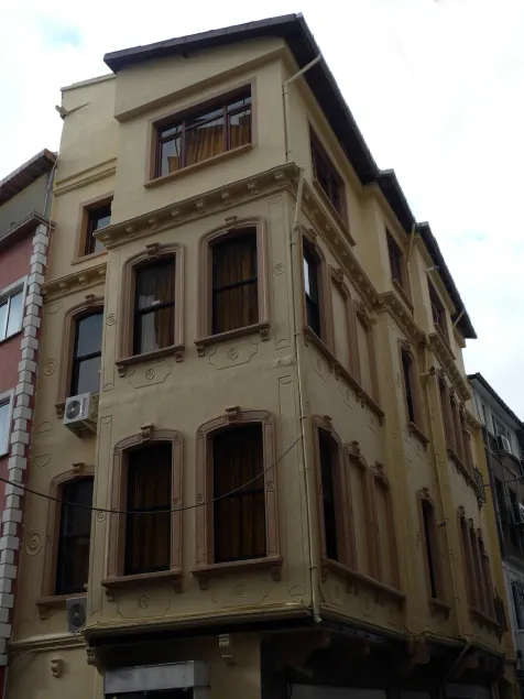 Budak Residence - Image 1
