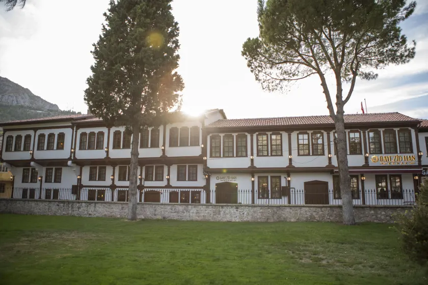 BAYEZİD HAN KONAK - Image 1