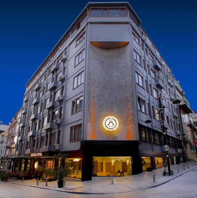 Hotel Eyfel - Image 1