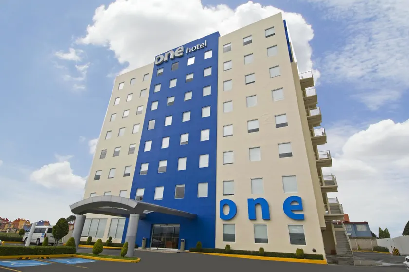 One Toluca Aeropuerto - Image 1