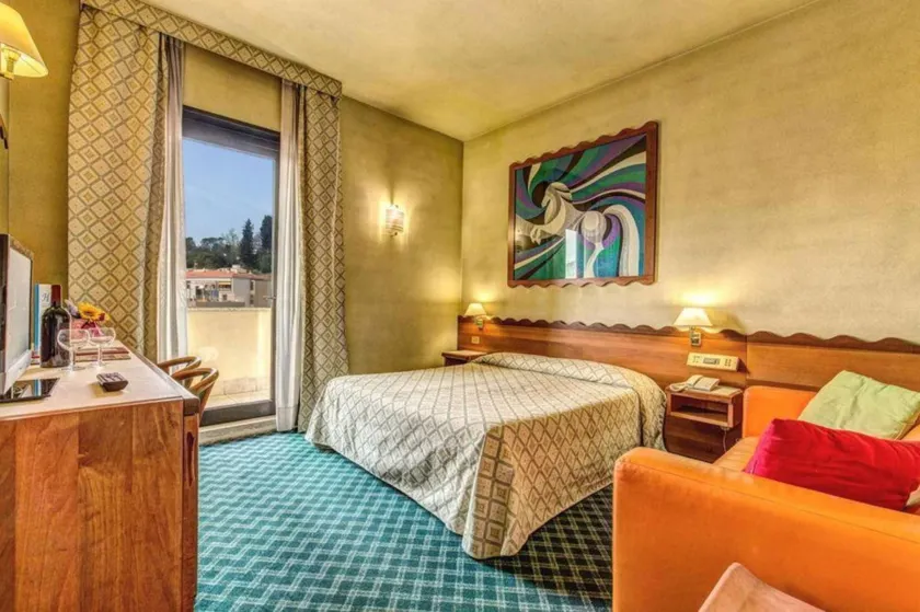 Hotel Europa - Image 1
