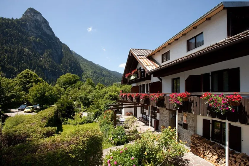 DAS Posch Hotel - Image 1