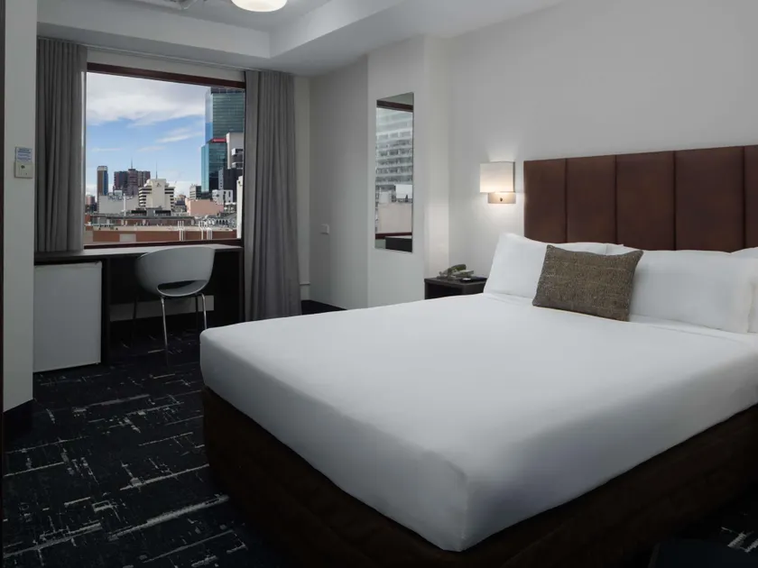Mercure Melbourne City Centre - Image 1
