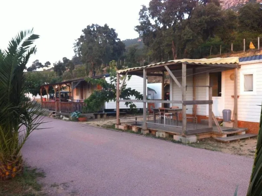 Mobile Home A Saliva - Image 1