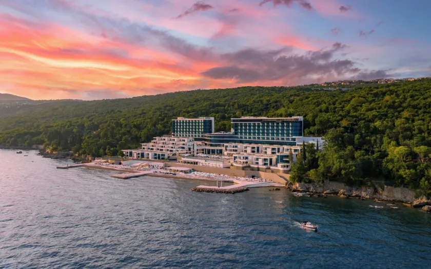 Hilton Rijeka Costabella Beach Resort & Spa - Image 1