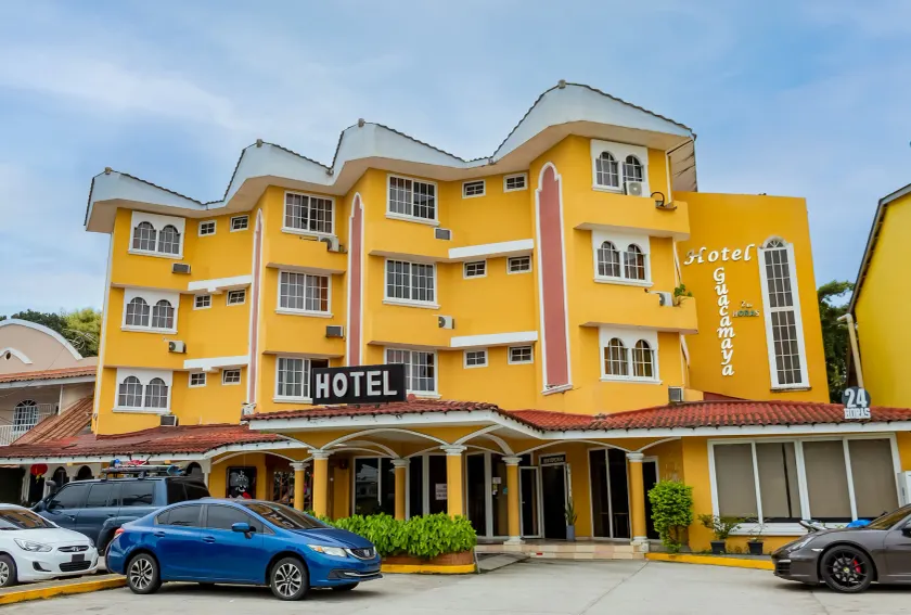 Hotel Guacamaya - Image 1