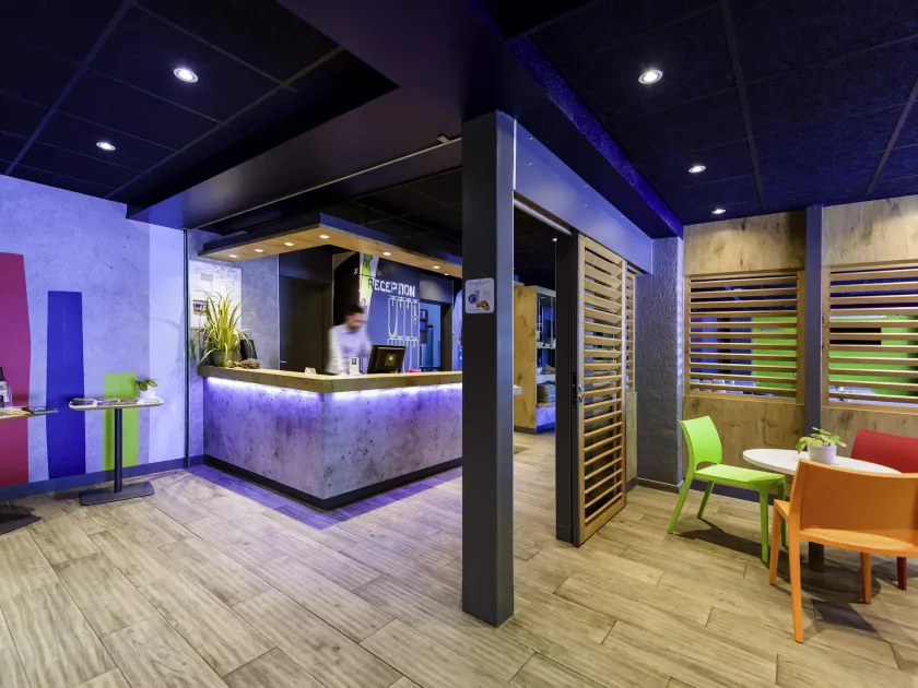 Ibis Budget Avignon Nord - Image 1