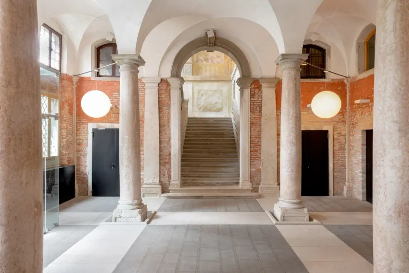 Combo Venezia - Entrada (vista interior)
