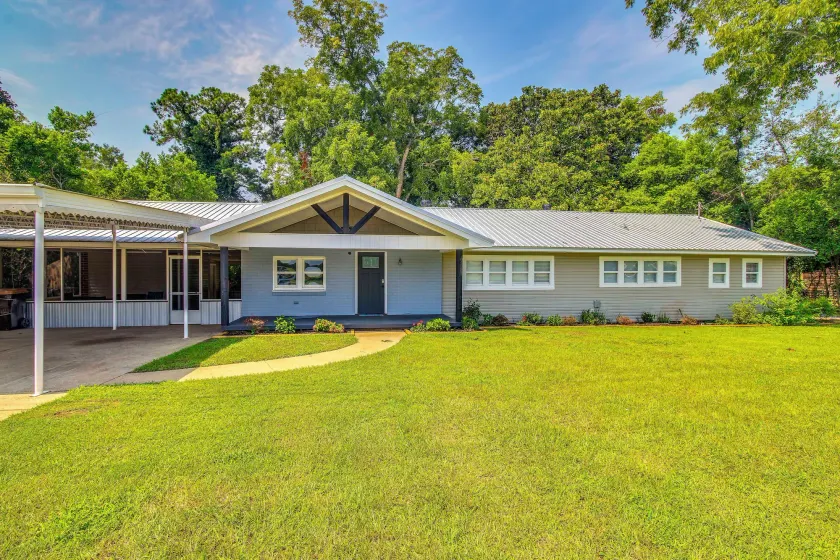 Great for Families! Dothan Getaway w/ Large Yard - Image 1