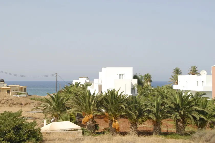 Sunshine Garden Apts - Image 1