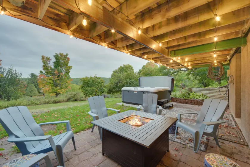 Hermantown Home w/ Decks, Grill & Hot Tub! - Image 1