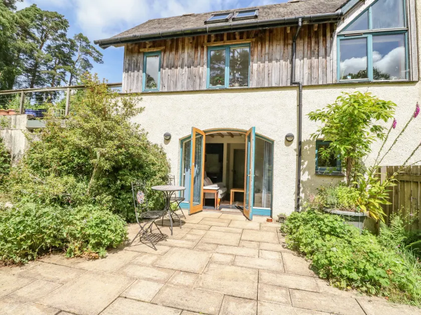 The Garden Flat - Image 1
