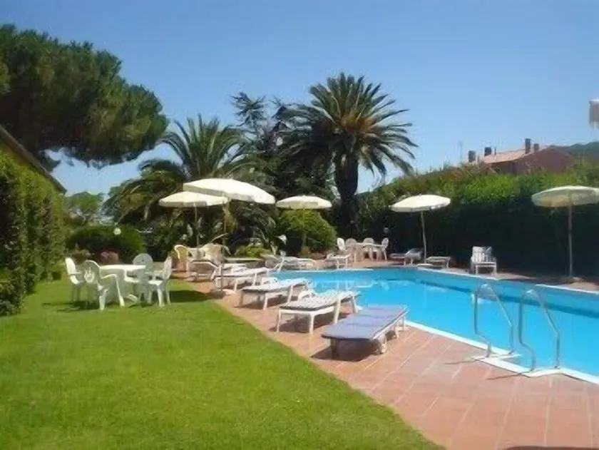 Residence Il Gabbiano Azzurro - Image 1
