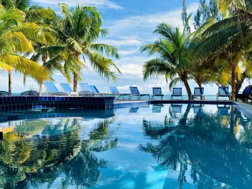 Maya Beach Hotel - Image 1