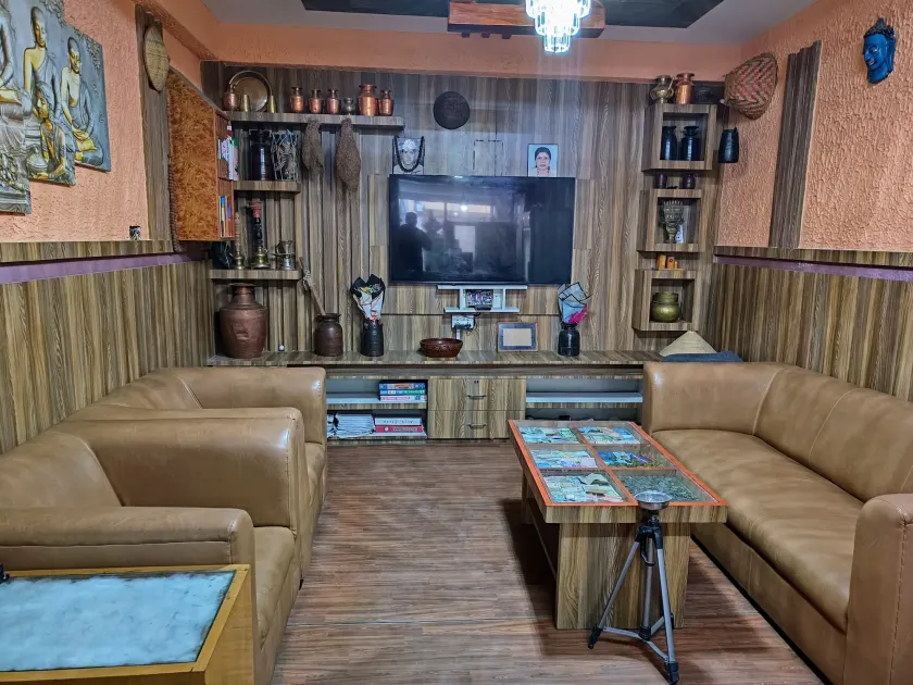 Sara's Backpackers Hotel - Image 1