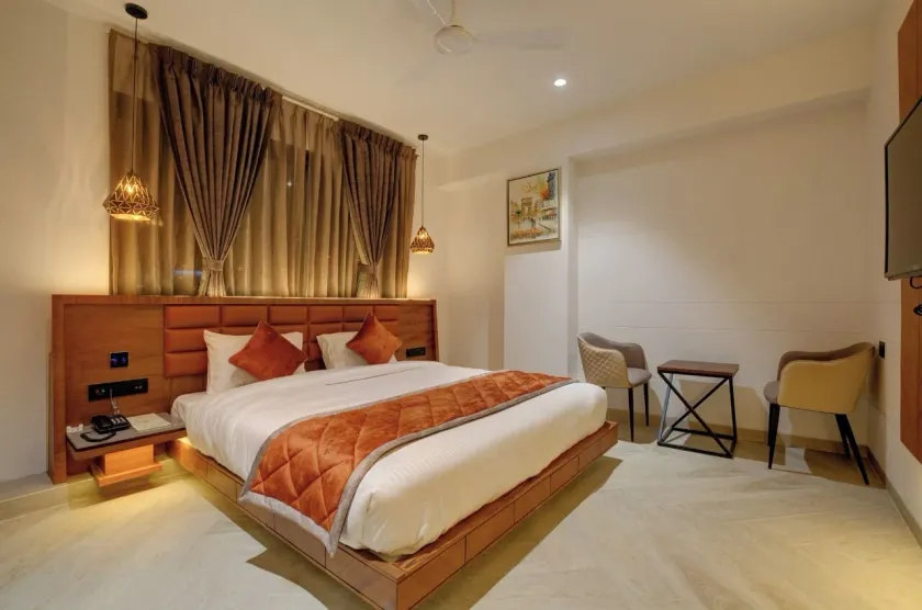 Hotel Diamond 26 - Image 1
