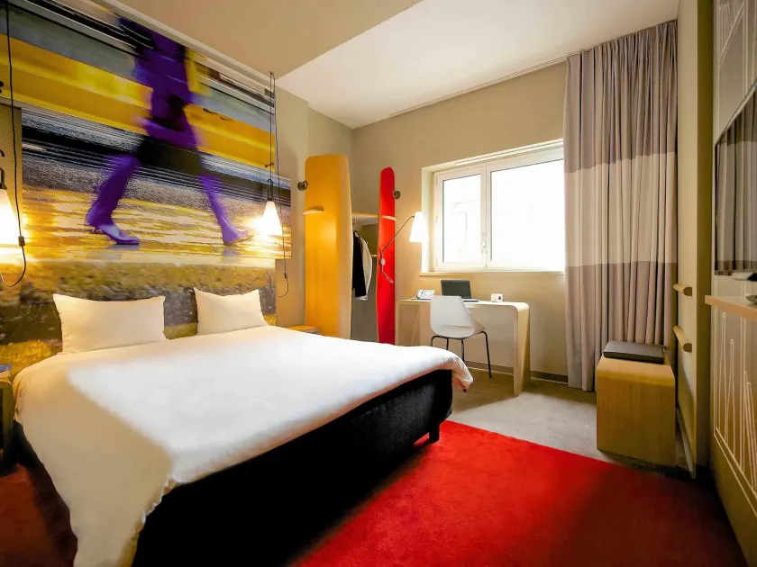 Hôtel ibis Milano Centro - Image 1