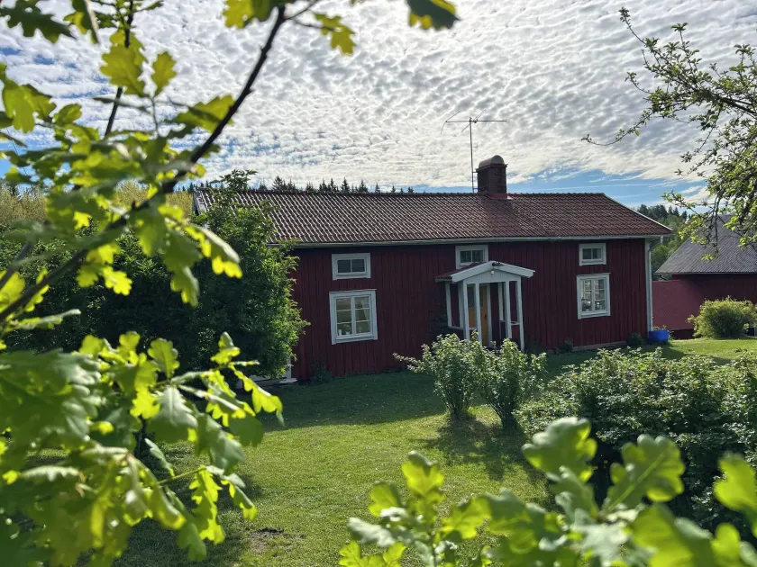 Villa Sakis - Historic Swedish Farm Cottage - Lake Sauna - Image 1