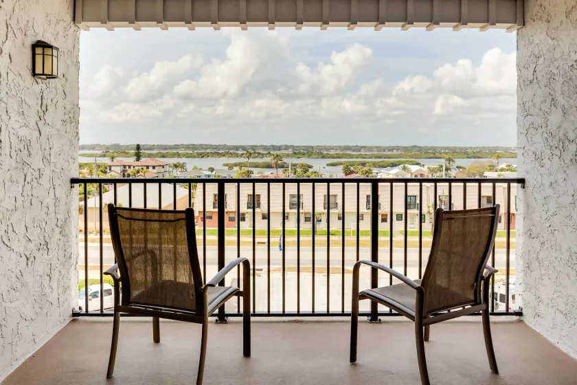 Oceanfront Retreat w/ Beach & Resort Access! - Innenbereich