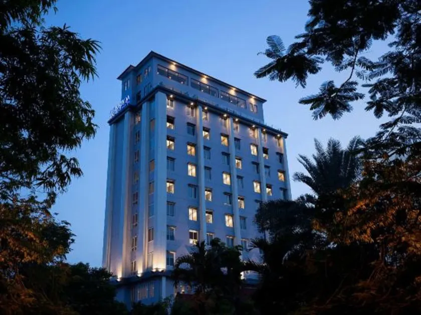 BATIQA Hotel Darmo - Surabaya - Image 1