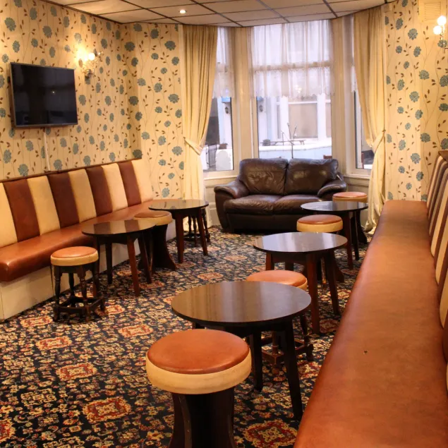 Mardonia Hotel - Image 1