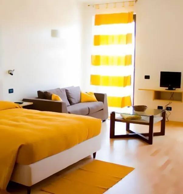 Garibaldi31 - Image 1