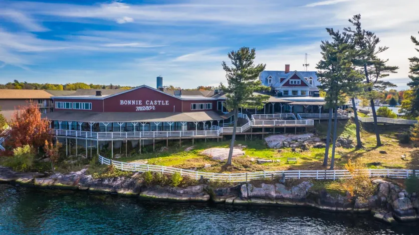 Bonnie Castle Resort & Marina - Image 1