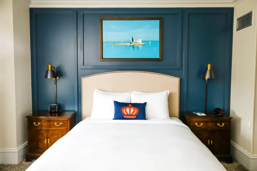 Dunhill Hotel - Image 1