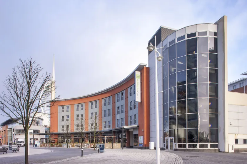 Holiday Inn Express Portsmouth Gunwharf Quays by IHG - Image 1