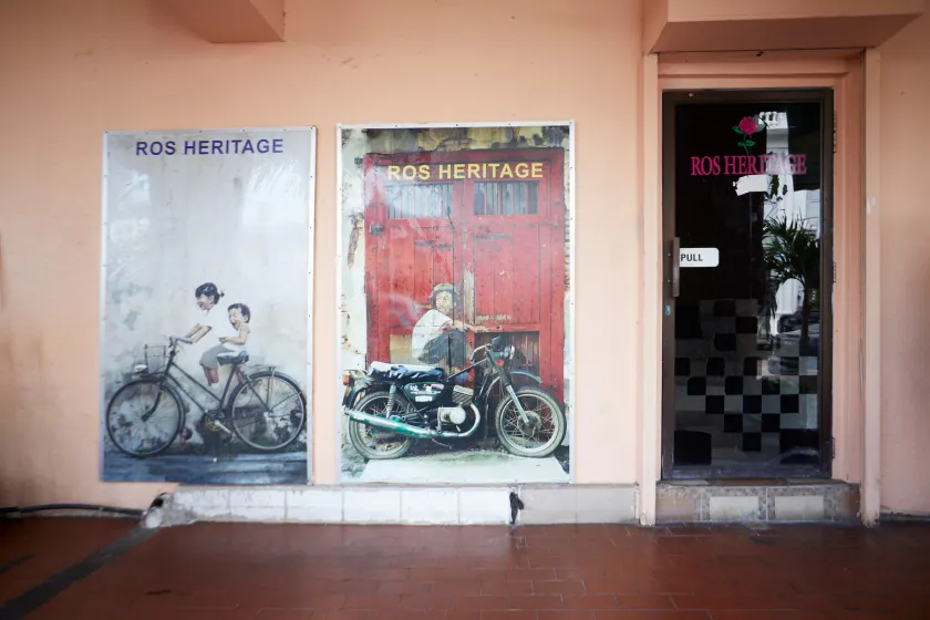 Ros Heritage Motel - Image 1