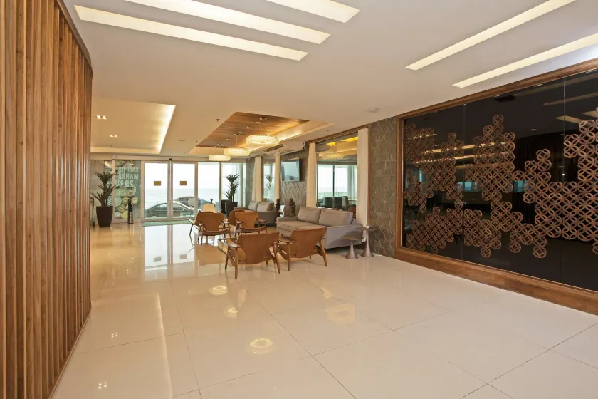 Paradiso Macae Hotel - Entrada (vista interior)