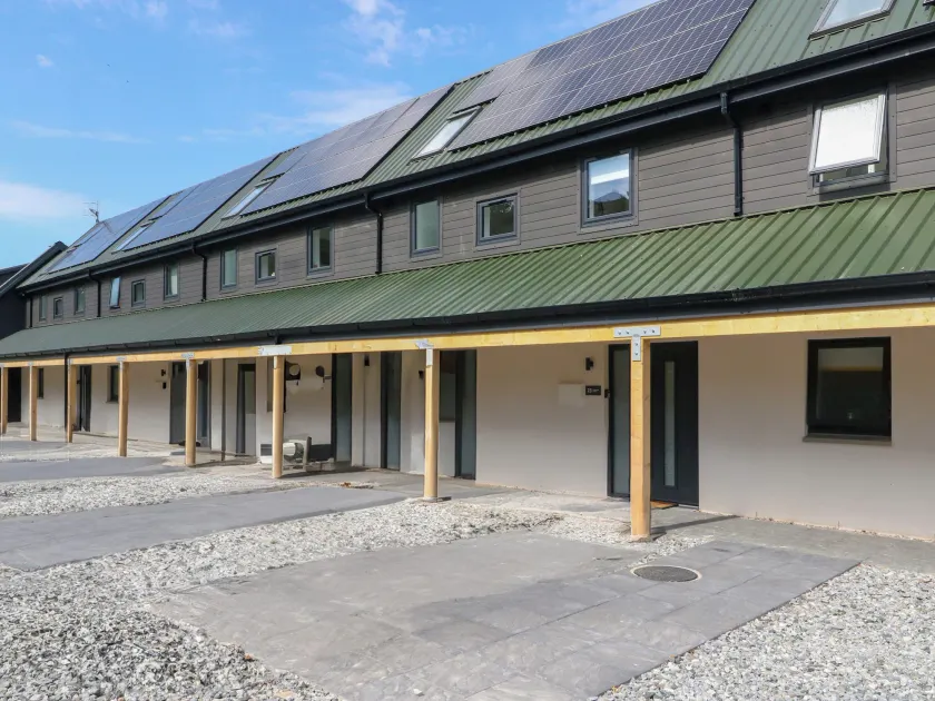 Oakbank Mews - Image 1