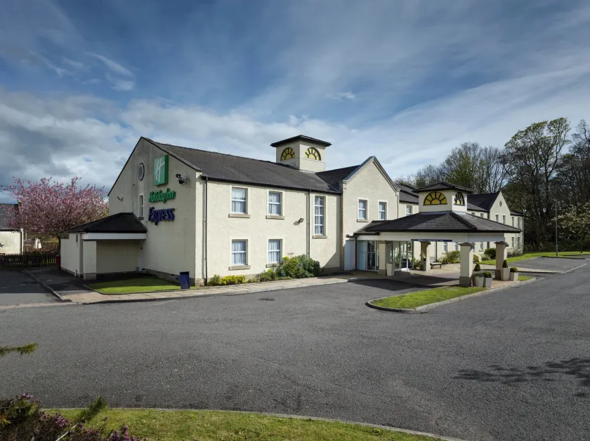 Holiday Inn Express Glenrothes by IHG - Image 1