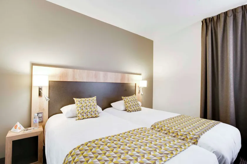 Brit Hotel Confort Loches - Image 1