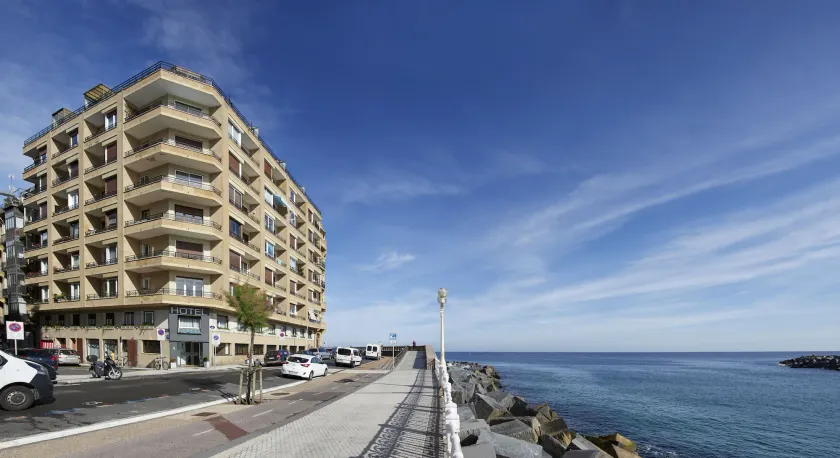 Hotel Parma - Image 1