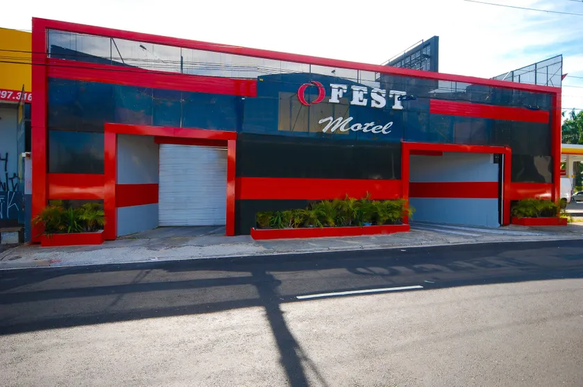 Motel Fest (Adults Only) - Image 1