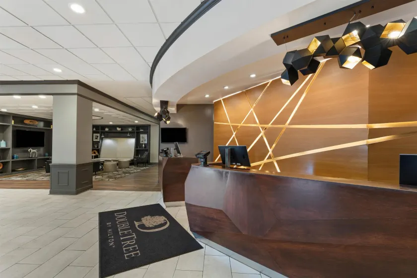 DoubleTree by Hilton Hotel Wilmington - Image 1