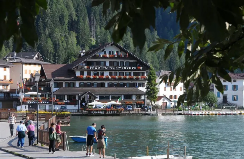 Sporthotel Europa Sul Lago - Image 1