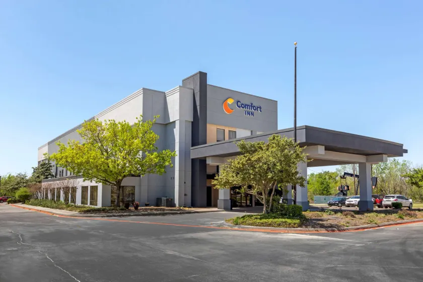 Comfort Inn Sherman - Denison Area - Image 1