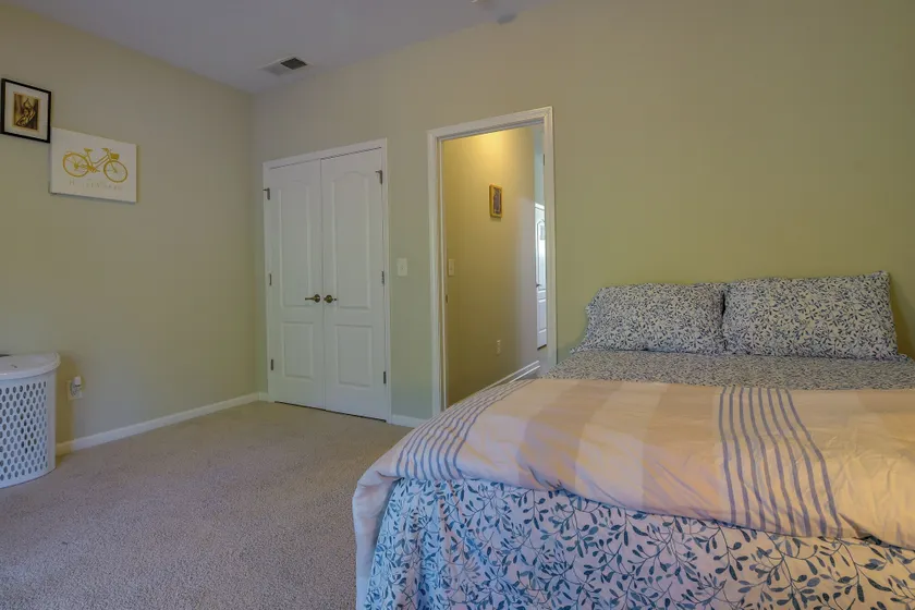 Sunny Apex Vacation Rental w/ Pool Access! - Interni