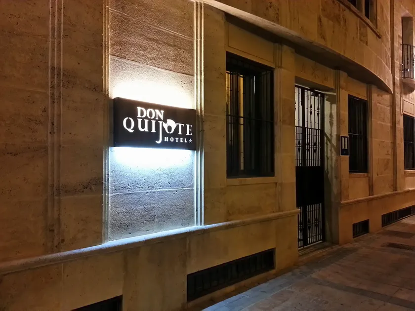 Hospedería Hotel Don Quijote - Image 1
