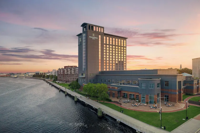 Renaissance Portsmouth-Norfolk Waterfront Hotel - Image 1
