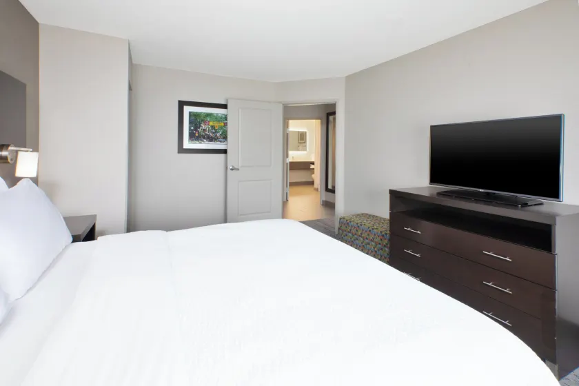 Holiday Inn Express Hotel & Suites Ann Arbor West by IHG - Image 1