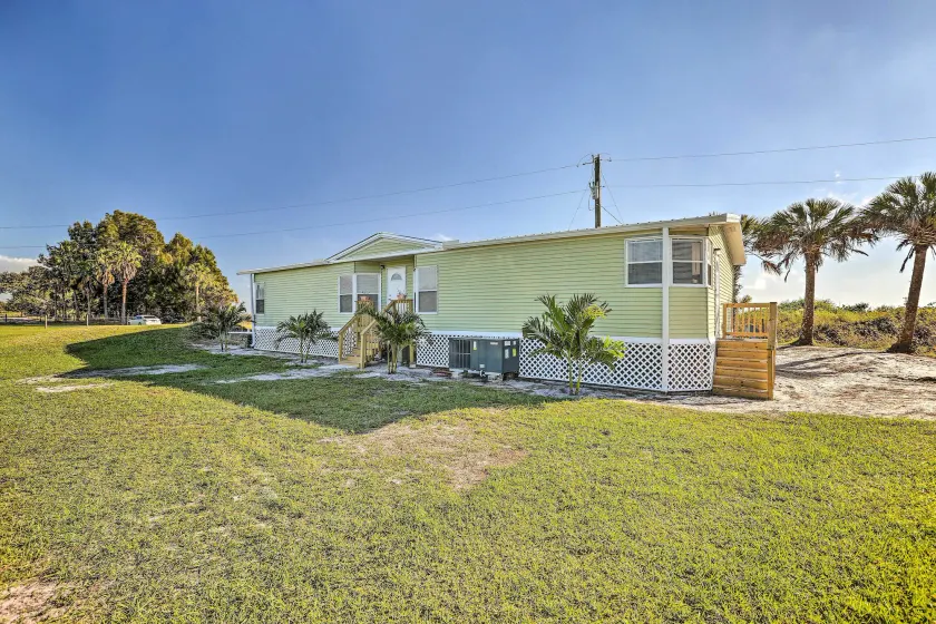 Pet-friendly Home: 10 Mi to Lake Okeechobee! - Image 1