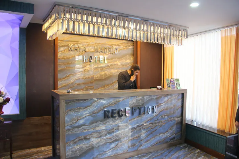 Kaya Madrid Hotel - Image 1