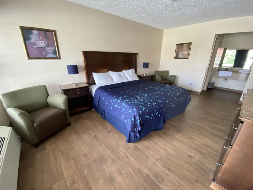 Coral Roc Motel - Image 1
