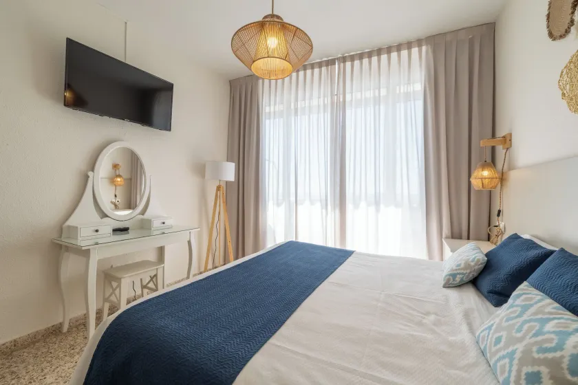 Hotel Ampolla Sol - Image 1