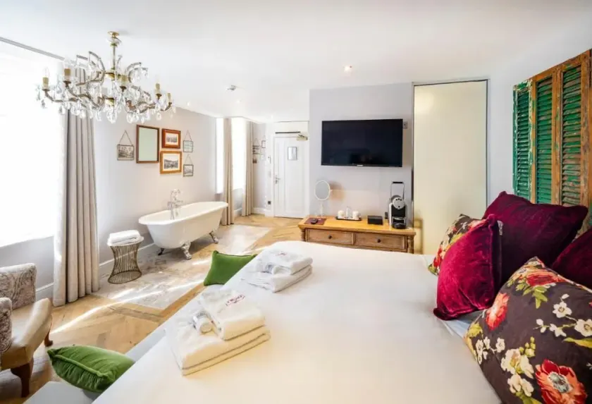 Logis Hotel De France - Værelse