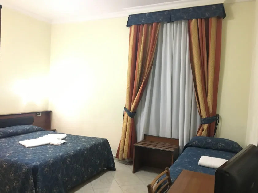 Hotel Positano - Image 1